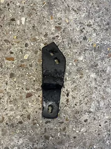 Land Rover Defender Bulkhead to Chassis Bracket - Picture 1 of 1