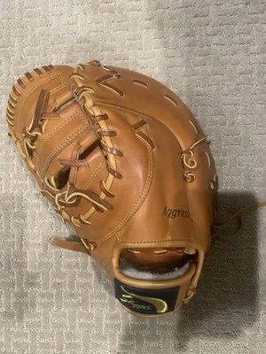 Guante Guante Kubota Slugger Primera Base Japón Lanzamiento Mano Izquierda Foto 1 de 4