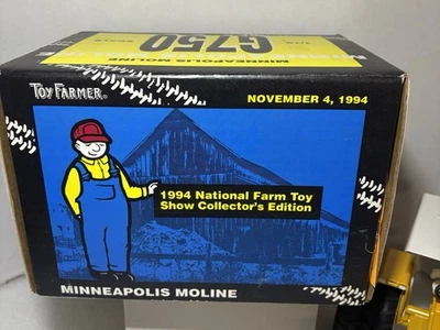 NEW Minneapolis Moline G750 Tractor w/Duals by Ertl, Diecast 1/16 - Image 1 of 4