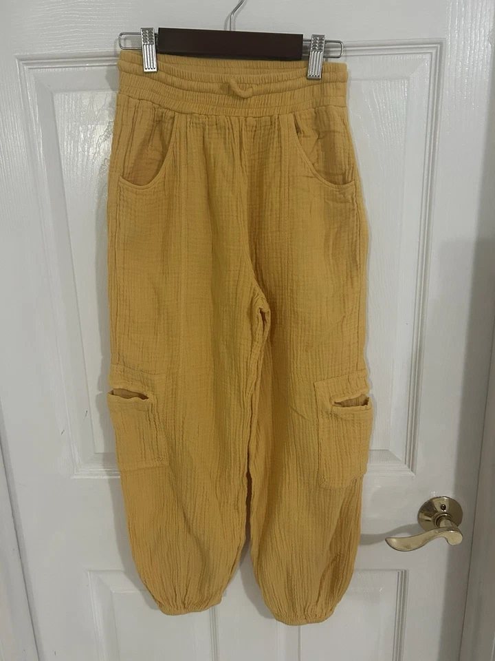 Pantalones cargo Zara niña talla 10 Foto 1 de 4