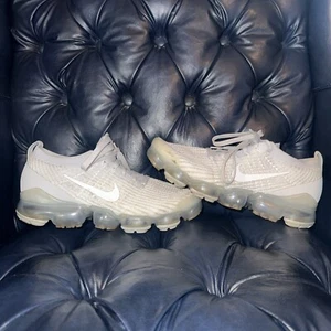 NIKE WHITE GREY AIR VAPORMAX FLYKNIT PURE PLATINUM ATHLETIC RUNNING SHOE SZ W 9 - Picture 1 of 8