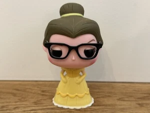 nerd hipster bella funko pop #67 hot topic exclusivo ABOVEDADO sin caja - Imagen 1 de 3