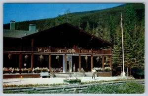 Emerald Lake Chalet, Field BC, Yoho National Park, Vintage Byron Harmon Postcard - Picture 1 of 2