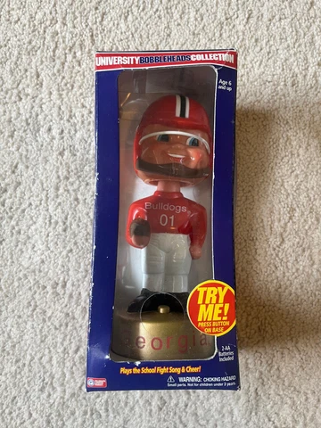 University Bobbleheads Collection Georgia Bulldogs UGA Bobblehead 2002 Cover