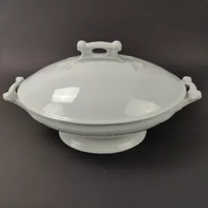 Antique Maddock & Co. White Royal Ironstone China Tureen With Lid Burslem Eng - Picture 1 of 15