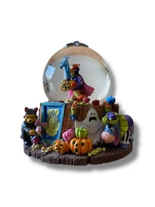 Disney Winnie the Pooh Halloween Tigger's Haunted House Musical Snow Globe Works - Picture 1 of 14