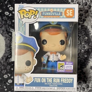 Funko Pop! Vinyl: Freddy Funko - Fun on the Run Freddy (SDCC) - Funko Web... - Picture 1 of 6