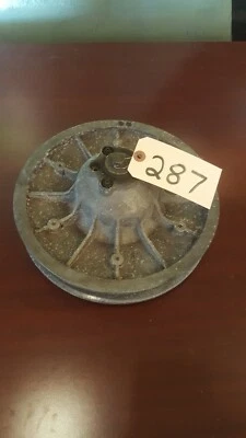 93 94 95 96 Ski-Doo Formula Z Formula STX Grand Touring Secondary Driven Clutch  - Image 1 of 4