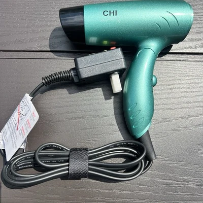 Mini secador de pelo Chi Air de cerámica con mango plegable de viaje verde azulado/verde metálico  Foto 1 de 4