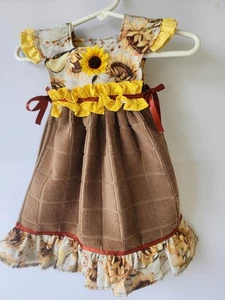 Hand Crafted Decorative Kitchen Hand Towel Sunflower Dress NEW - Picture 1 of 6