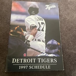 MLB 1997 Detroit Tigers calendario de bolsillo Tony Clark - Imagen 1 de 2