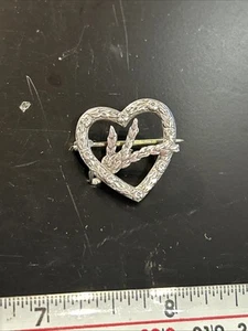 Sterling Silver Wheat Sheaf Brooch Pin Antique Heart Luck D1 - Picture 1 of 5