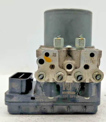 Bomba de freno antibloqueo ABS Infiniti Q50 2014-2015 AWD conjunto de módulo OEM Foto 1 de 4