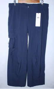 NWT ALO Yoga Women's XXS Navy Blue Low Rise Megastar Cargo Pants - Picture 1 of 12