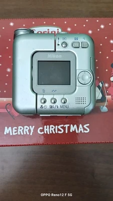 Nikon Coolpix SQ – Fotocamera Digitale Compatta (Vintage) + Cavalletto in Regalo - Immagine 1 di 4