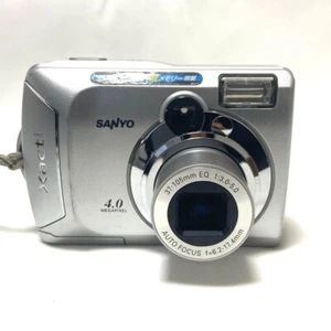 Sanyo Xacti DSC-S4 Digital Camera Silver AA Battery Powered Used Japan Tested - Picture 1 of 11