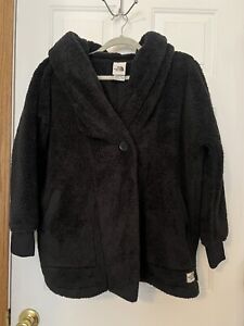 The North Face Campshire Wrap Sherpa Fleece in Black Oversize Jacket XS-S