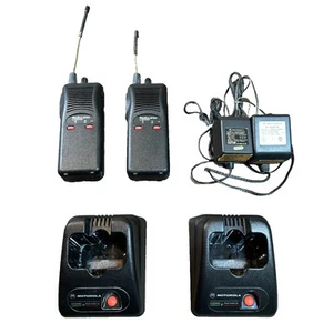 Qty 2 MOTOROLA RADIUS SP50 2 WAY RADIO UHF 450-470MHz w Chargers Ships Free - Picture 1 of 4