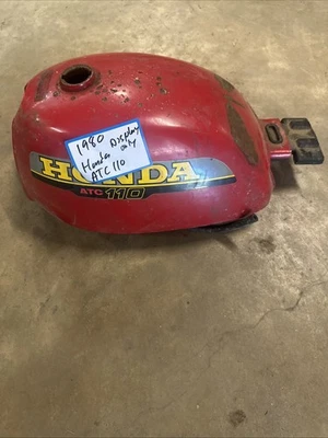 TANQUE DE GASOLINA HONDA ATC 110 genuíno da década de 1980 - Imagem 1 de 3