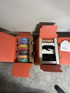 TOYBOX 3D Printer Starter Bundle (New - Open Box) Kid Friendly Tons-Of-Fun - Zdjęcie 1 z 4