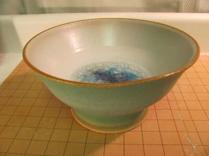 Cuenco chino vintage con patas de porcelana Qing Celadon hecho a mano por Wolf - Imagen 1 de 11