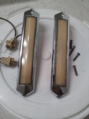 75-79 LINCOLN TOWN CAR OPERA LIGHTS - UM PAR LIMPO, ENCERADO PRONTO PARA INSTALAR - Imagem 1 de 4