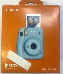 Fujifilm Instax Mini 11 Instant Camera Sky Blue -Fast Delivery - Picture 1 of 5