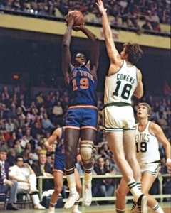 New York Knicks WILLIS REED Glossy 8x10 Photo Basketball Print Poster HOF 82 - Picture 1 of 1