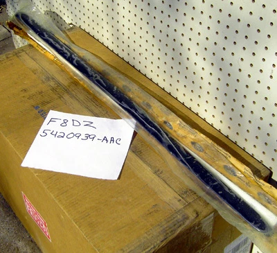 Ford Taurus Sable Frt 1998 1999 moldura de puerta izquierda nuevo de Lote Antiguo F8DZ-5420939-AAC Foto 1 de 1