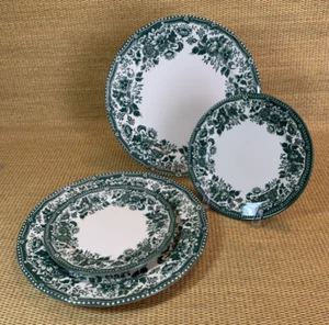Claytan Vineyard Green Floral Transfer 10-3/8" Dinner & 7-3/8" Salad Plates 4pc - Picture 1 of 12