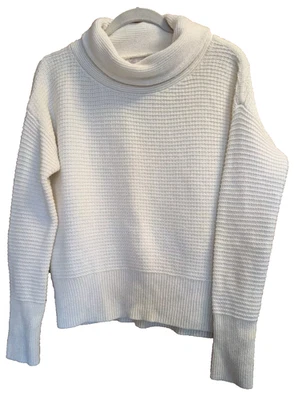 Suéter Banana Republic tamanho P creme lã merino alpaca academia gola capuz preppy - Imagem 1 de 4