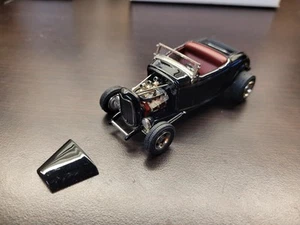 Design Studio Rod and Custom Series 1/43 1932 Ford High Boy Black DS-124 - Picture 1 of 10