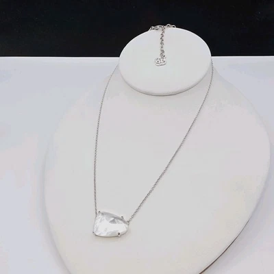Collar Colgante Isla Cuarzo Iridiscente Blanco Kendra Scott Raro Tono Dorado Foto 1 de 4