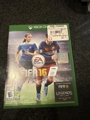 FIFA 16 Standard Edition Xbox One - Image 1 of 4