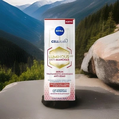 NIVEA Serum Luminous 630 Tratamiento Antimanchas Oscuras Avanzado Antienvejecimiento Foto 1 de 2