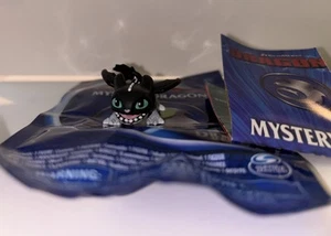 Mystery Dragons Revealed 1.5" STANDING RUFFRUNNER Dragon Opened 2021 - Imagen 1 de 6