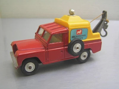 Corgi Toys 477 Land Rover 109 Breakdown Service Truck with rubber tires NM - Image 1 of 4