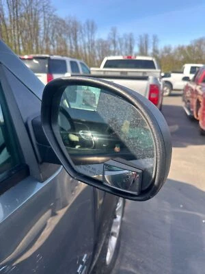 Used Right Door Mirror fits: 2011 Chevrolet Silverado 1500 pickup Power w/o inte - Image 1 of 4