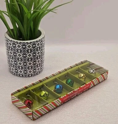 Dijes decorativos navideños para copas de vino campanas temáticas navideñas (juego de 6) nuevos  Foto 1 de 4