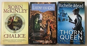 Fantasy paperbacks Lot from 2000's - Chalice, Lady In Gil, Thorn Queen, like new - Picture 1 of 3