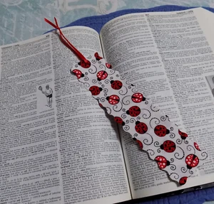 Bookmark Fabric or Cloth LADYBUGS with Red Ribbon Handmade - Bild 1 von 3