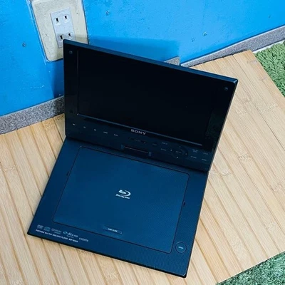 Sony BDP-SX910 Wide Screen Portable Blu-ray Disc DVD Player Used - Image 1 of 4