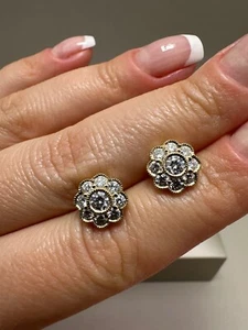 Pendientes de oro amarillo de 9 quilates con diamantes cultivados en laboratorio de 1,01 quilates LGSL20 - Imagen 1 de 14