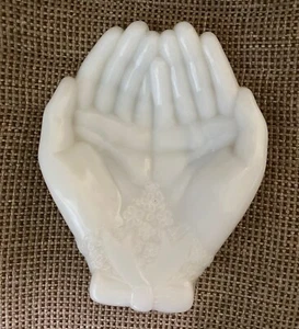 Vintage White Milk Glass Avon Open Hands Soap Dish Trinket Jewelry Holder - Picture 1 of 1