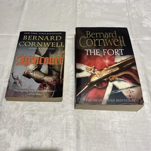 Bernard Cornwell Lot Of 2 Paperback Books - Agincourt & The Fort - Picture 1 of 19
