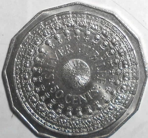 1977 Silver Jubilee 50c COIN Fifty Cent ( Issued by the Royal Australian mint ) - Picture 1 of 2