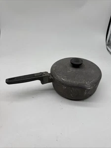 Vintage Magnalite Aluminum 2 Quart Sauce Pot Pan Double Spout W/Lid - Picture 1 of 7