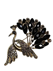 Vintage Peacock Rhinestone Beautiful Pin Brooch - Picture 1 of 7