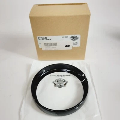 Anillo de ajuste de lámpara de paso Harley Davidson Ultra Limited negro brillante 4,5" 67700120 Foto 1 de 4