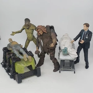 Lote de figuras McFarlane X-Files 1998 película lucha el futuro buen estado envío rápido - Imagen 1 de 11